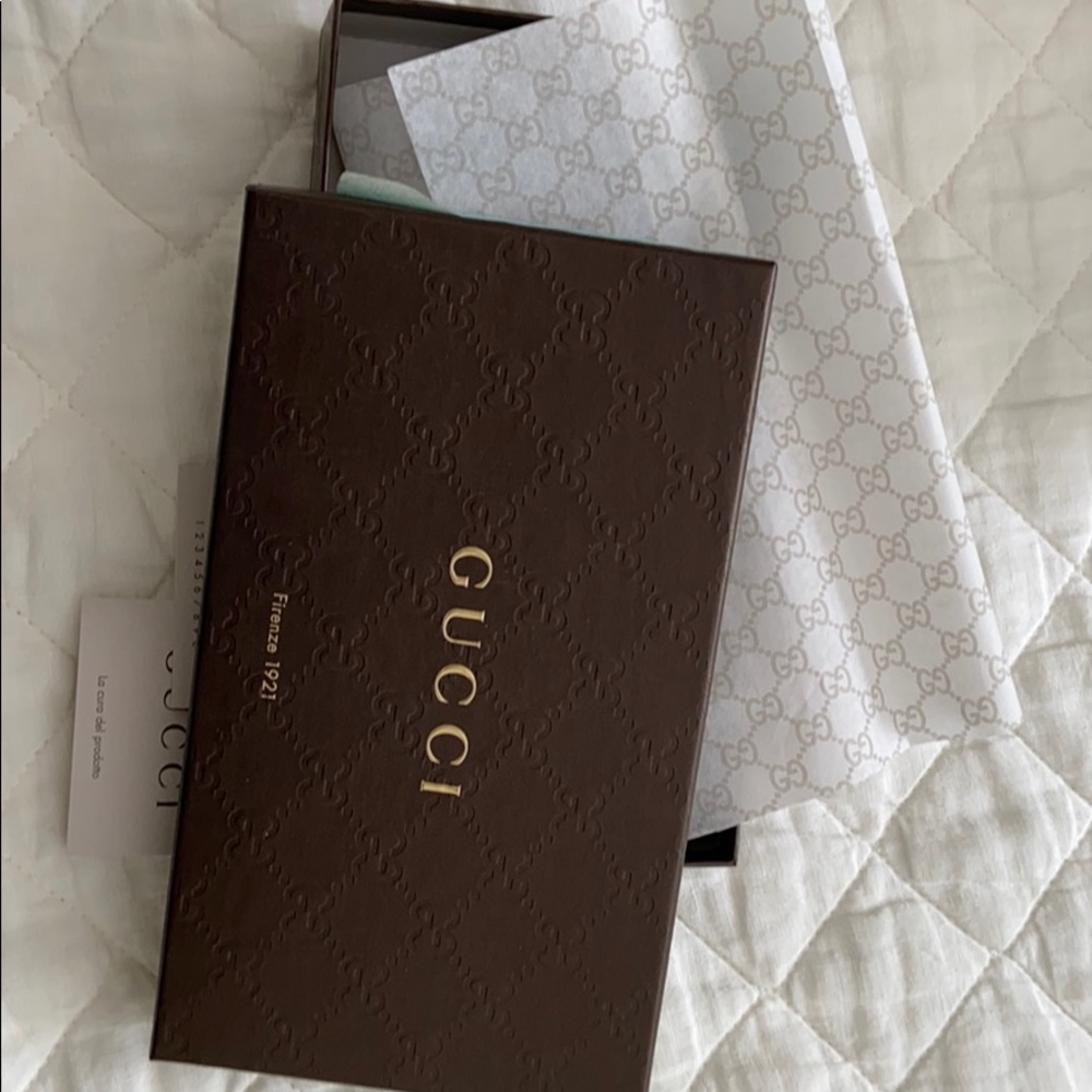 Gucci wallet box